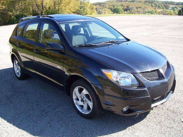 Pontiac Vibe 2003 photo 1