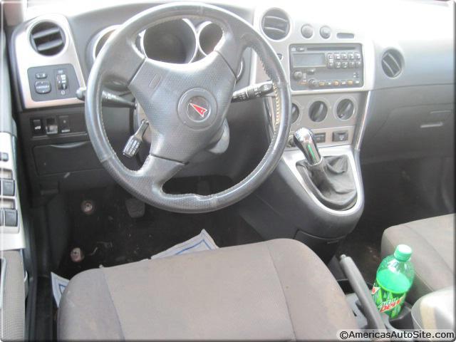 Pontiac Vibe 2003 photo 1