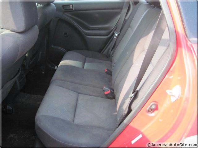 Pontiac Vibe 2003 photo 3