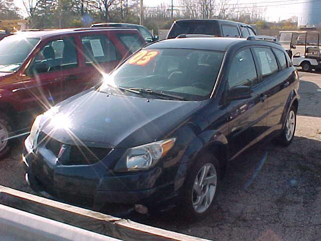 Pontiac Vibe 2003 photo 1