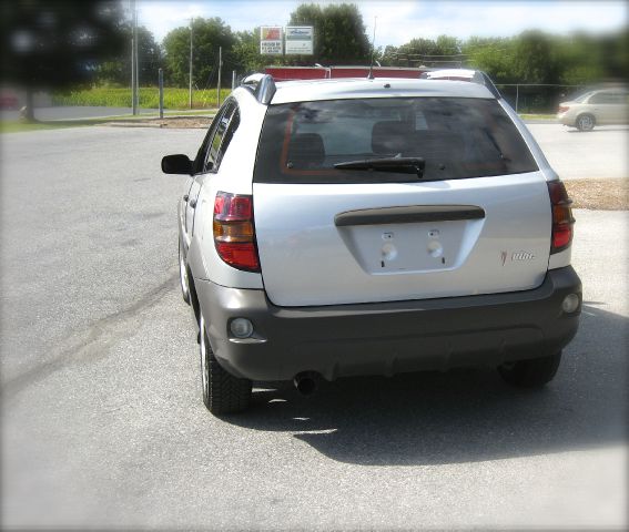 Pontiac Vibe 2004 photo 3