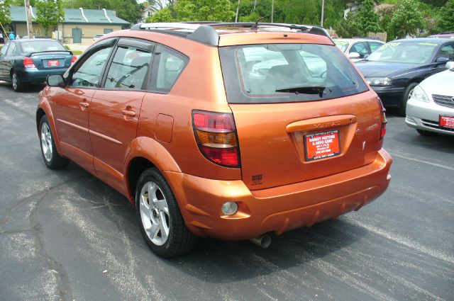 Pontiac Vibe Base SUV