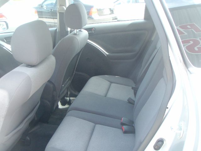 Pontiac Vibe 2004 photo 6