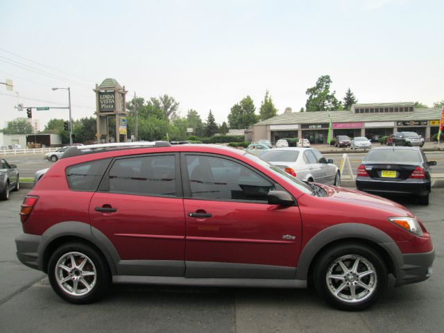 Pontiac Vibe 2004 photo 1