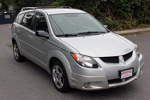 Pontiac Vibe 2004 photo 1