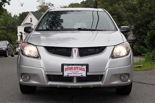 Pontiac Vibe 2004 photo 2