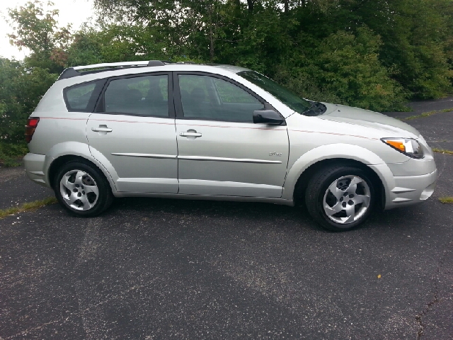 Pontiac Vibe 2004 photo 3