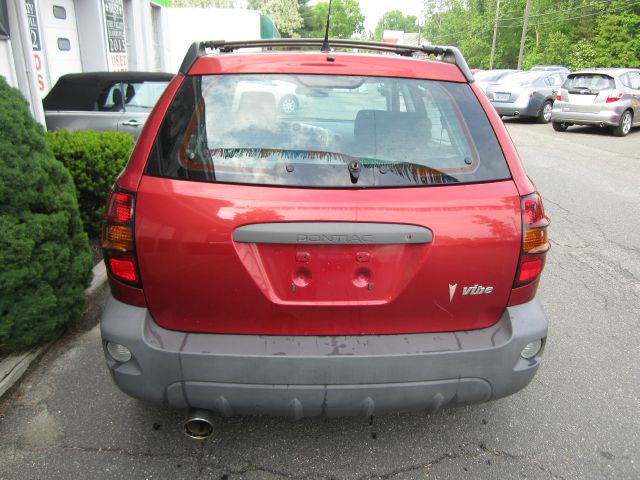 Pontiac Vibe 2004 photo 1