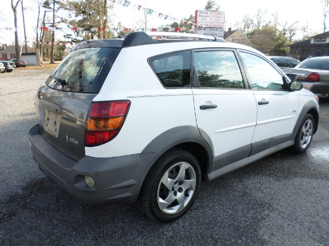 Pontiac Vibe 2004 photo 1