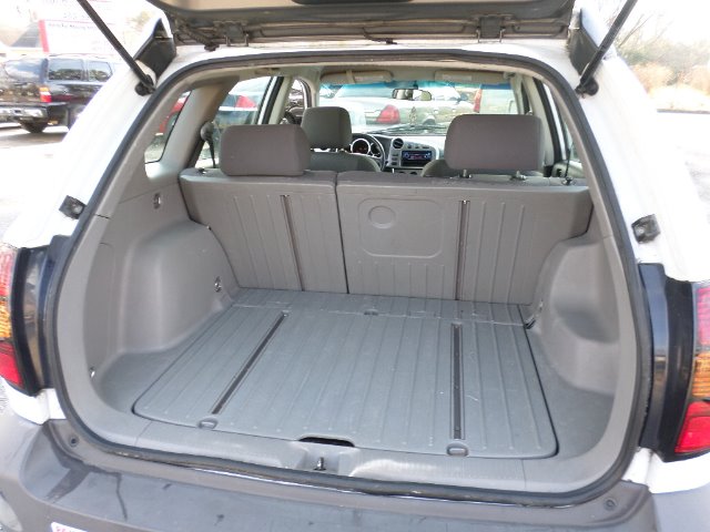 Pontiac Vibe 2004 photo 4