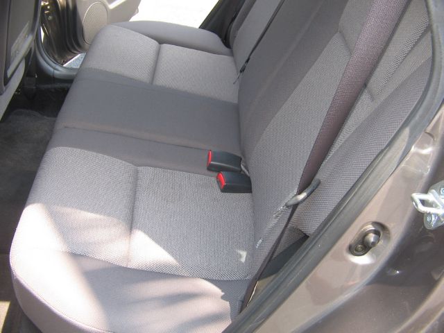 Pontiac Vibe 2004 photo 8