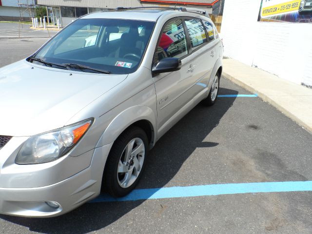 Pontiac Vibe 2004 photo 1