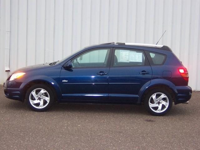 Pontiac Vibe 2005 photo 1