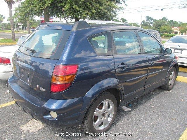 Pontiac Vibe 2005 photo 1