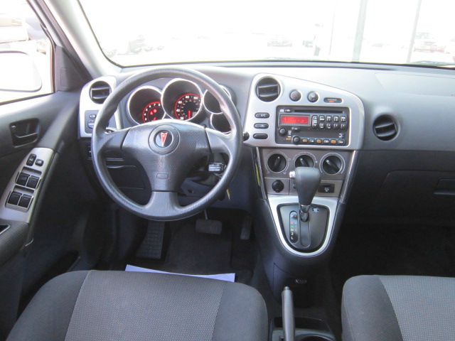 Pontiac Vibe 2005 photo 3