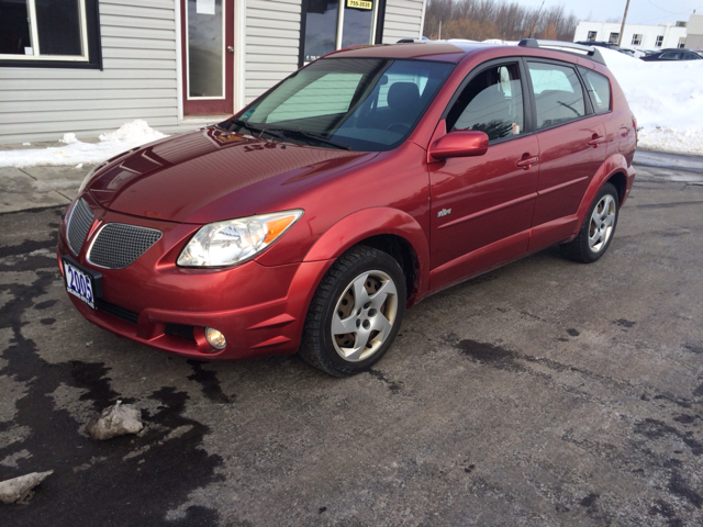 Pontiac Vibe 2005 photo 1