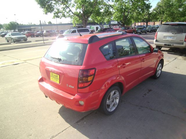 Pontiac Vibe 2005 photo 13