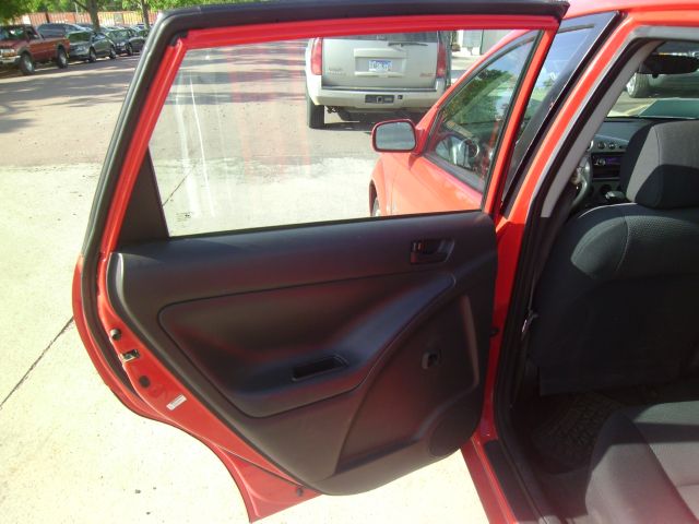 Pontiac Vibe 2005 photo 19