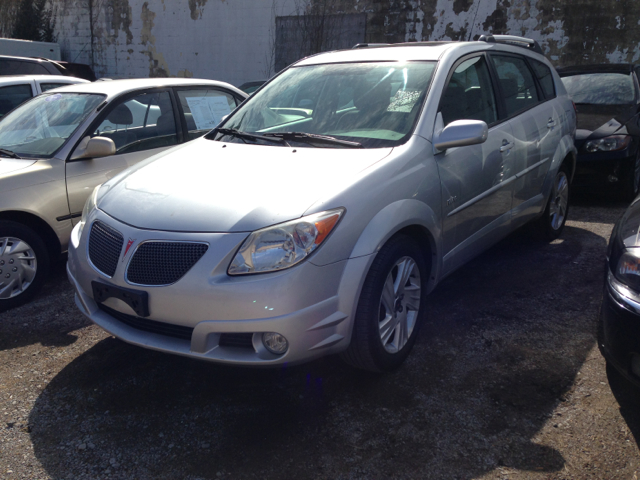 Pontiac Vibe 2005 photo 1