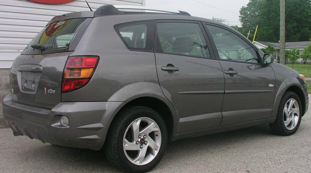 Pontiac Vibe 2005 photo 3