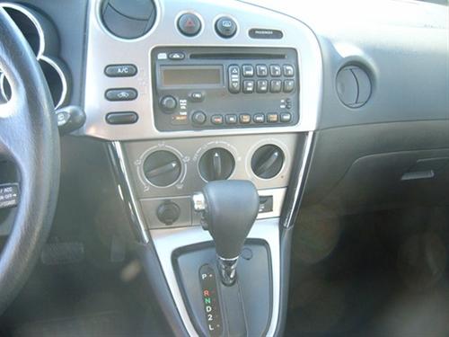 Pontiac Vibe 2005 photo 3