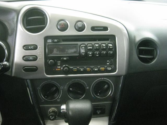 Pontiac Vibe 2005 photo 4