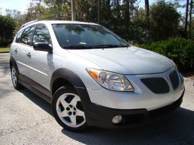 Pontiac Vibe 2005 photo 1