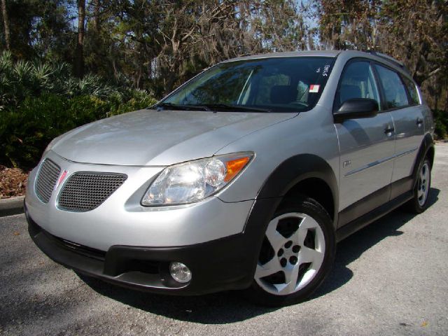 Pontiac Vibe 2005 photo 2