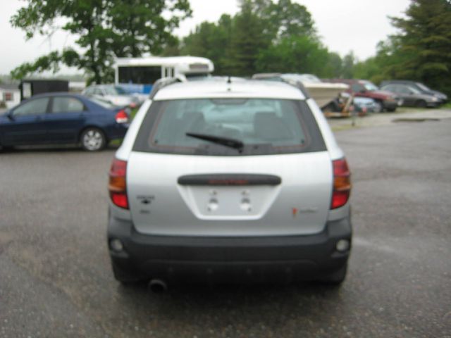 Pontiac Vibe 2006 photo 1