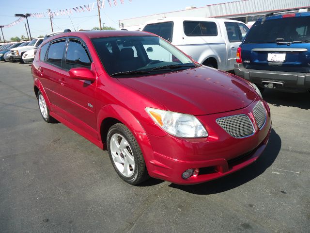 Pontiac Vibe 2006 photo 2