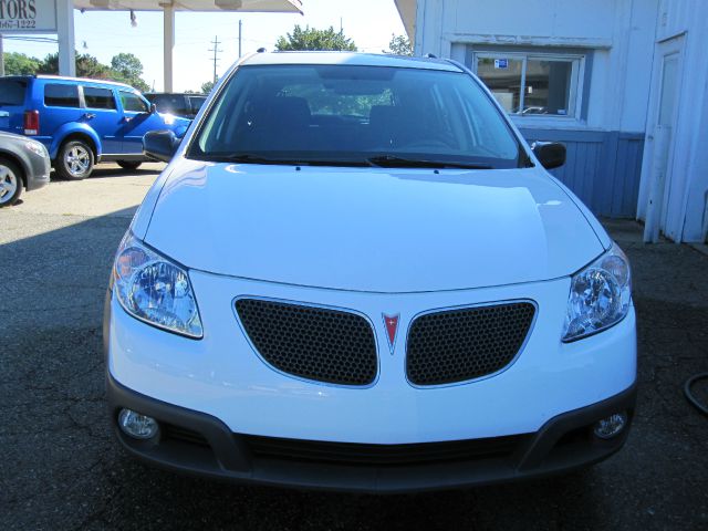 Pontiac Vibe 2006 photo 2