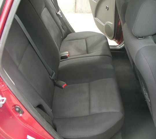 Pontiac Vibe 2006 photo 2