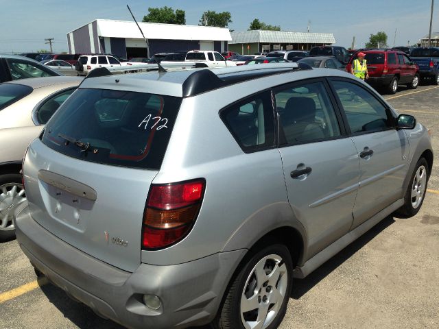 Pontiac Vibe 2006 photo 1