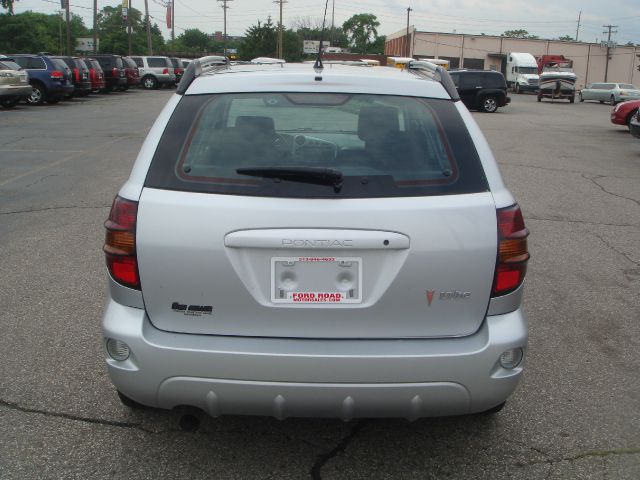 Pontiac Vibe 2006 photo 1