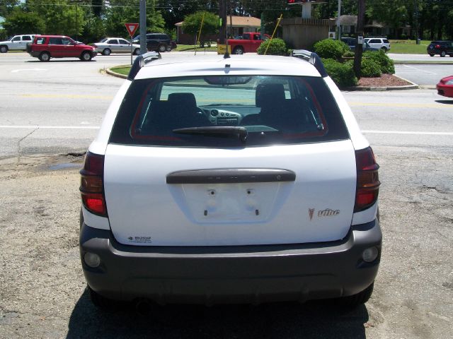 Pontiac Vibe 2007 photo 2