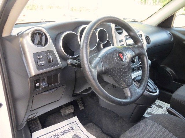 Pontiac Vibe 2007 photo 25