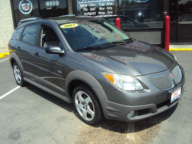 Pontiac Vibe 2007 photo 2