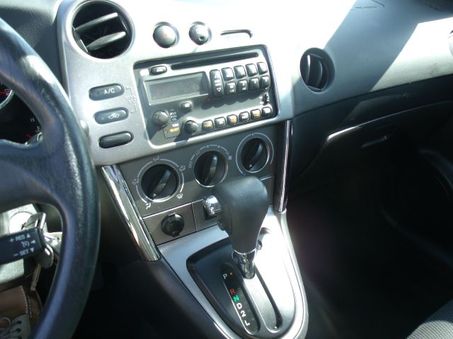 Pontiac Vibe 2007 photo 2