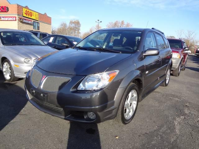 Pontiac Vibe 2007 photo 2