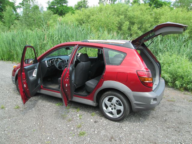 Pontiac Vibe 2007 photo 2