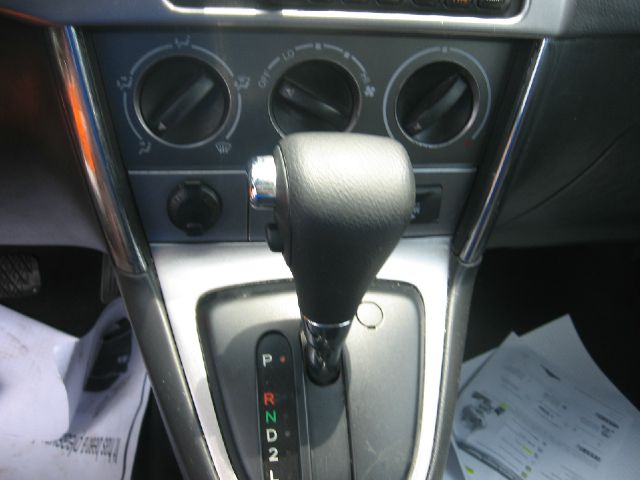 Pontiac Vibe 2008 photo 10