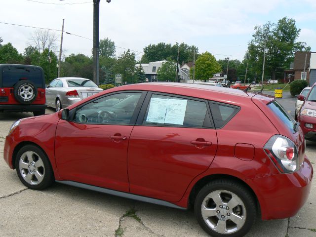 Pontiac Vibe 2009 photo 1