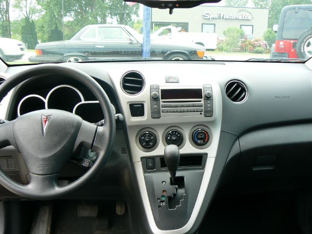 Pontiac Vibe 2009 photo 4