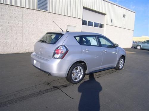 Pontiac Vibe 2009 photo 1