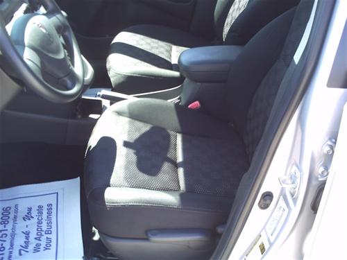 Pontiac Vibe 2009 photo 3