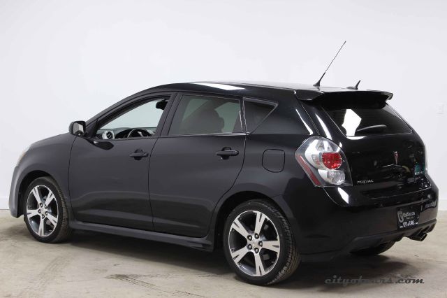 Pontiac Vibe 2009 photo 2