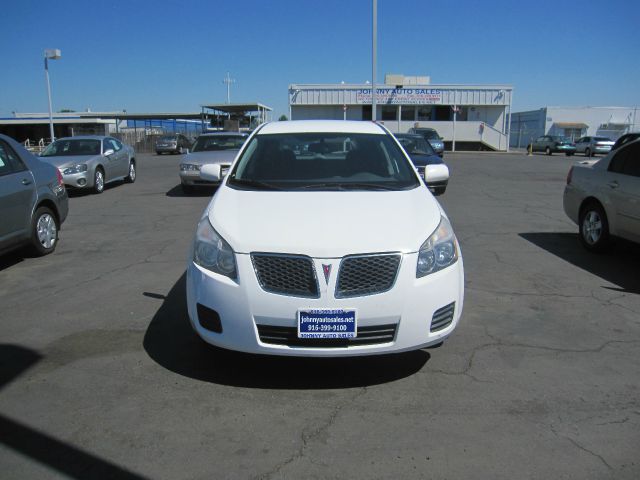 Pontiac Vibe 2009 photo 1