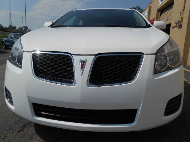 Pontiac Vibe 2009 photo 1