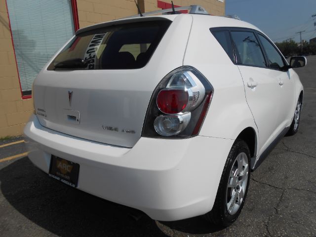 Pontiac Vibe 2009 photo 3