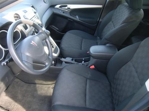 Pontiac Vibe 2009 photo 2